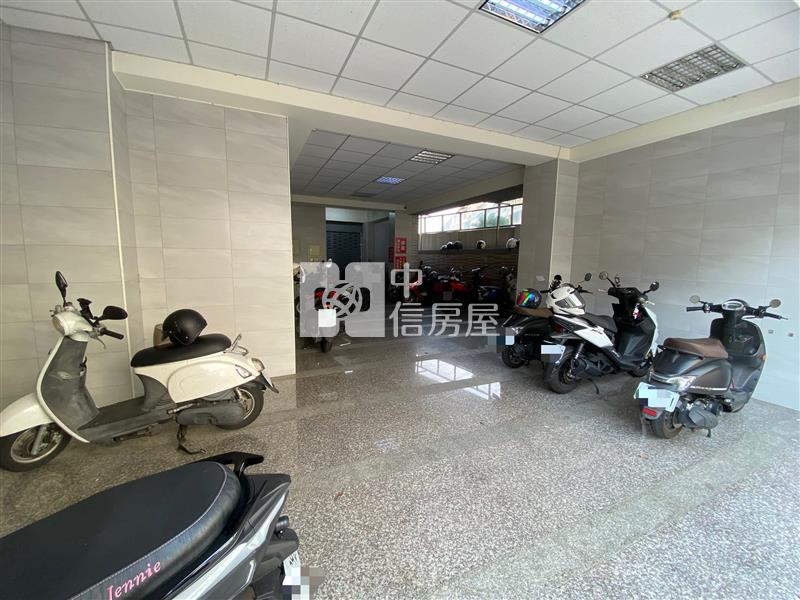 塗城商圈輕屋齡電梯收租27套房屋室內格局與周邊環境