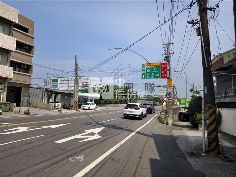 五楊交流道旁都計美田房屋室內格局與周邊環境