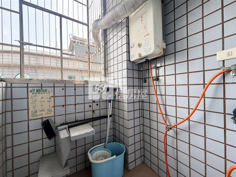 羅丹天地魔術空間採光四房房屋室內格局與周邊環境