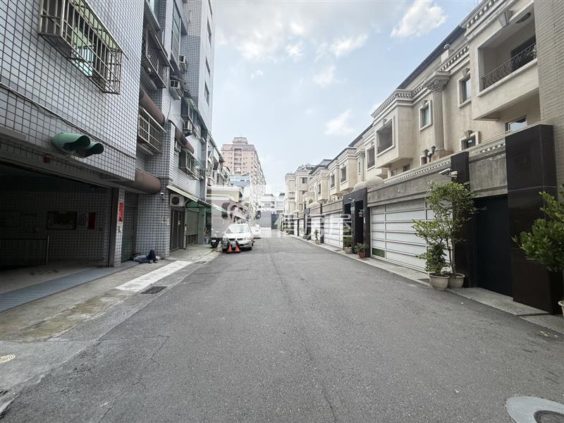 羅丹天地魔術空間採光四房房屋室內格局與周邊環境