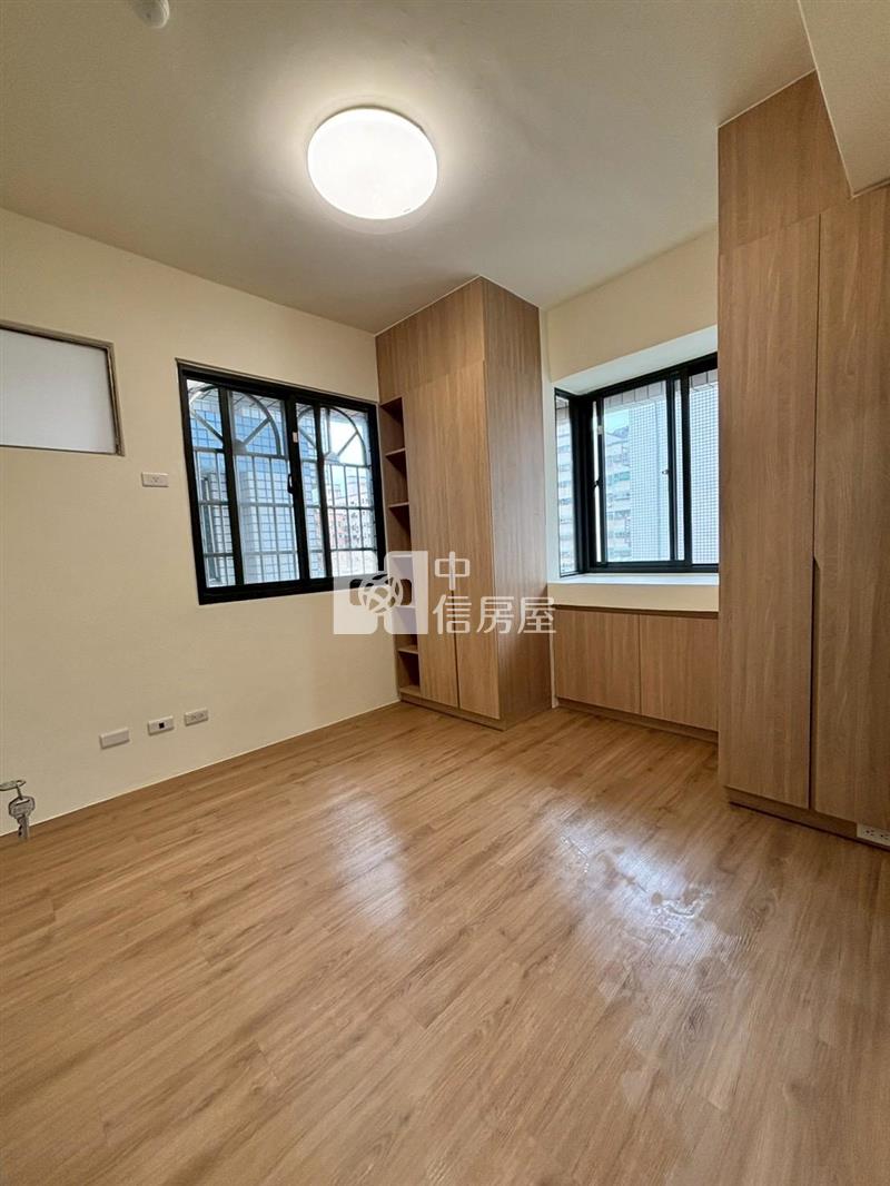 內壢環中邊間3+1房+車位房屋室內格局與周邊環境