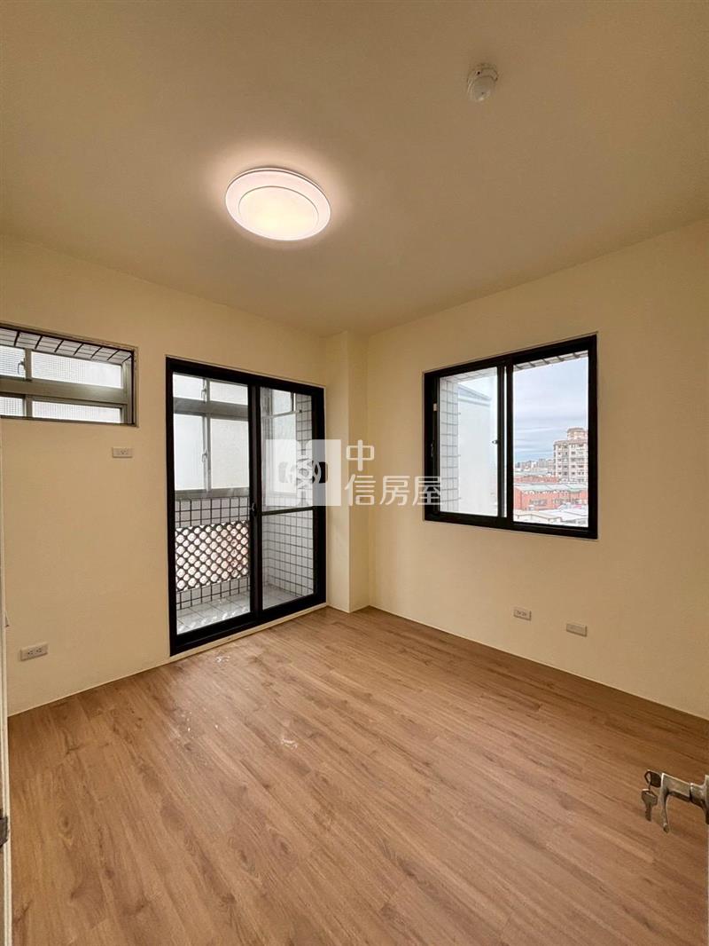 內壢環中邊間3+1房+車位房屋室內格局與周邊環境