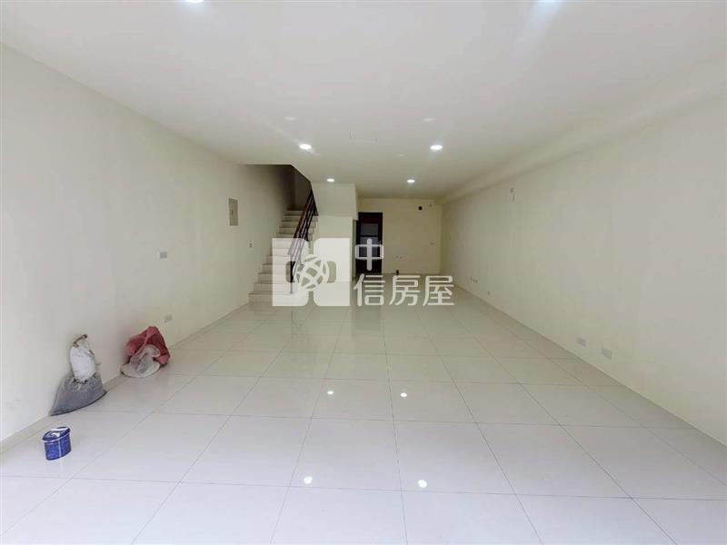 楊梅埔心全新整理美透天A(車庫停車)房屋室內格局與周邊環境