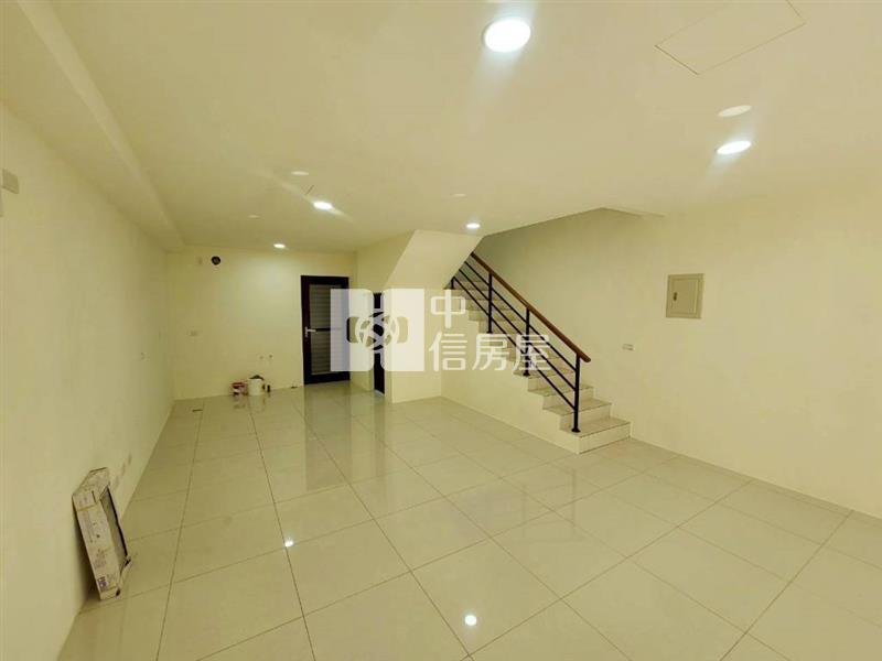 楊梅埔心全新整理美透天B(車庫停車)房屋室內格局與周邊環境