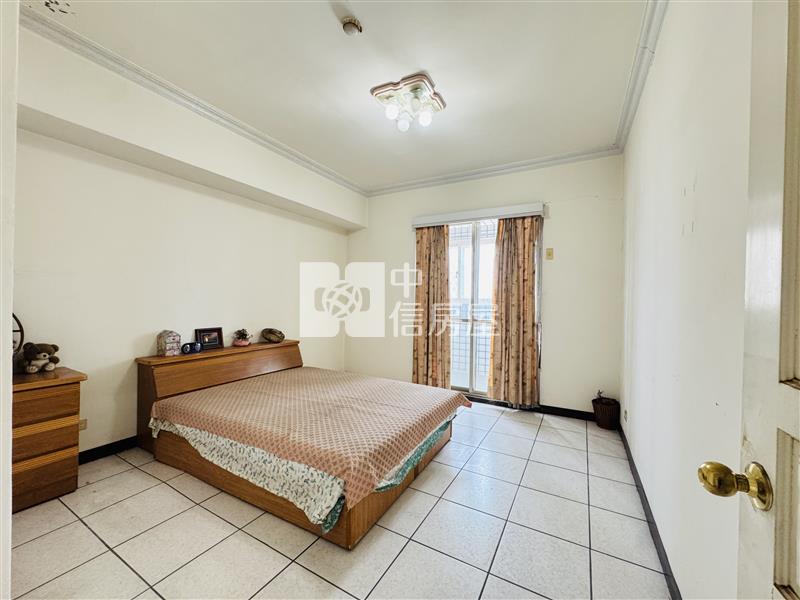 獨家!南區近中山醫大安名流大廈四房附車房屋室內格局與周邊環境