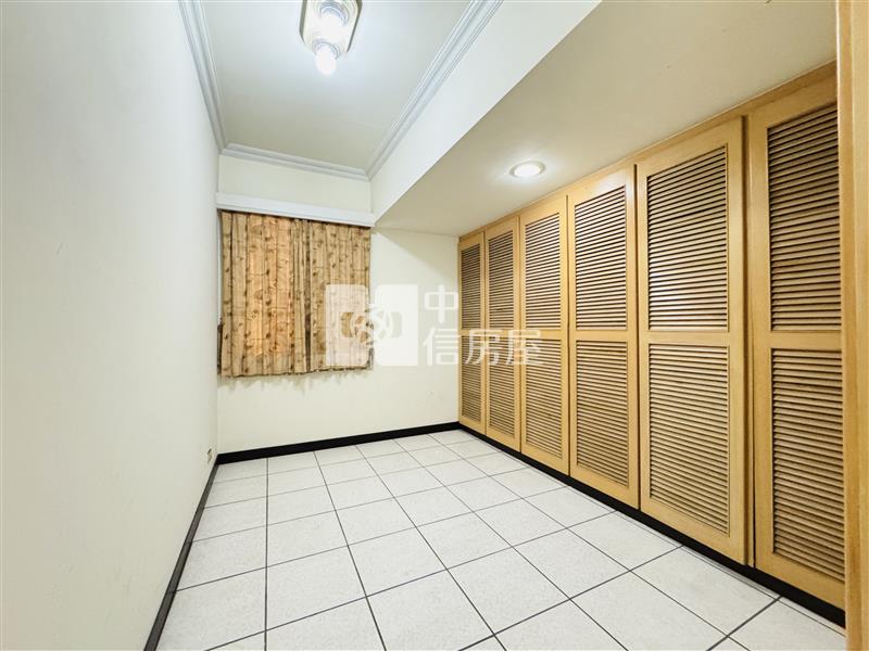 獨家!南區近中山醫大安名流大廈四房附車房屋室內格局與周邊環境