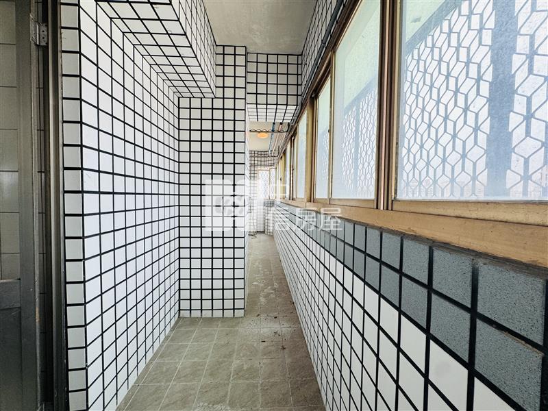 獨家!南區近中山醫大安名流大廈四房附車房屋室內格局與周邊環境