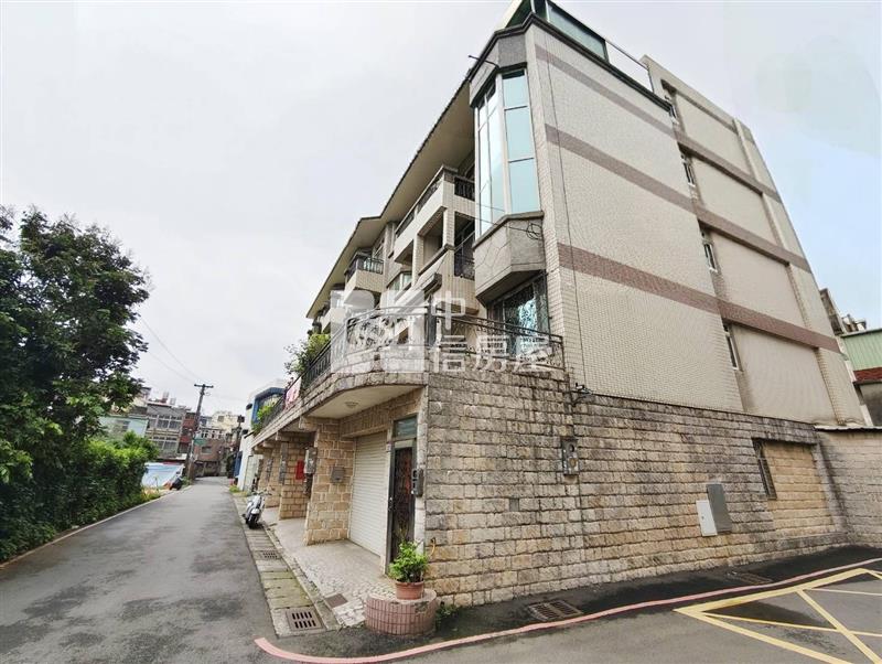 中壢A21 空中花園雙車美別墅房屋室內格局與周邊環境