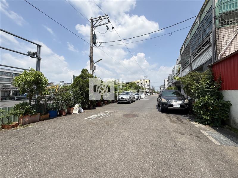 安南低總價活巷孝親透天房屋室內格局與周邊環境