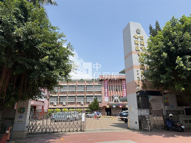 安南低總價活巷孝親透天房屋室內格局與周邊環境