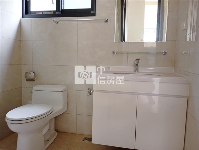 (帝寶傳家)清水帝寶傳家社區雙車透天-A8房屋室內格局與周邊環境