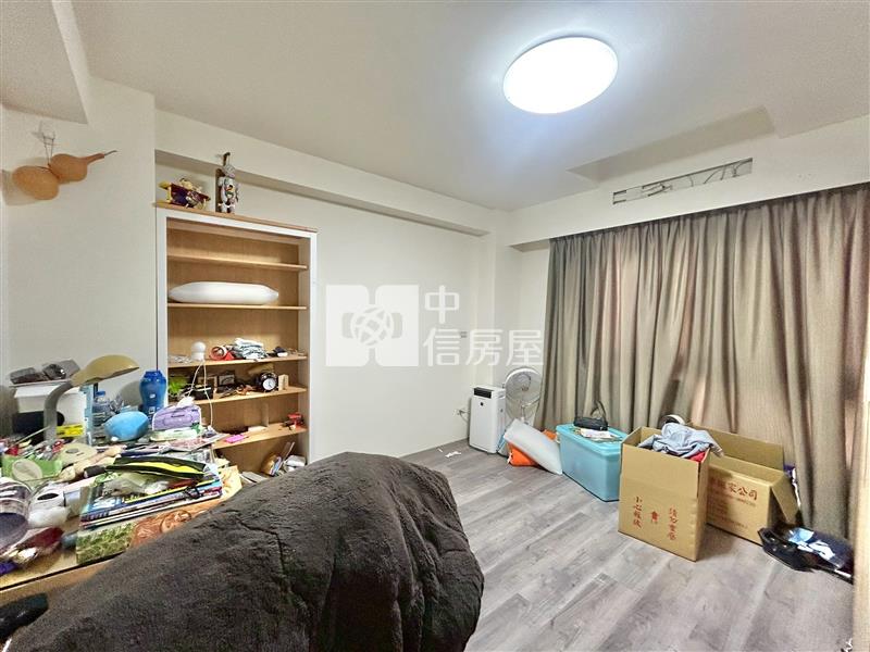 7年屋雙車精裝美墅房屋室內格局與周邊環境