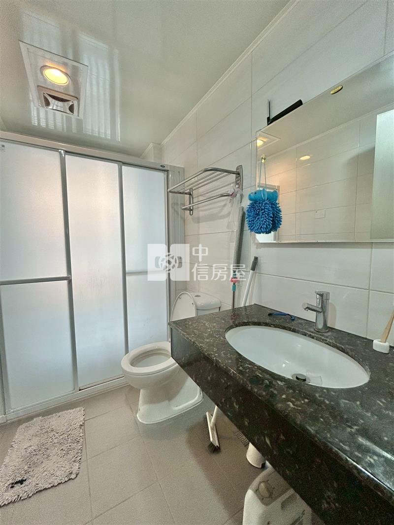 7年屋雙車精裝美墅房屋室內格局與周邊環境