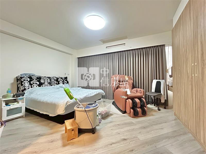 7年屋雙車精裝美墅房屋室內格局與周邊環境