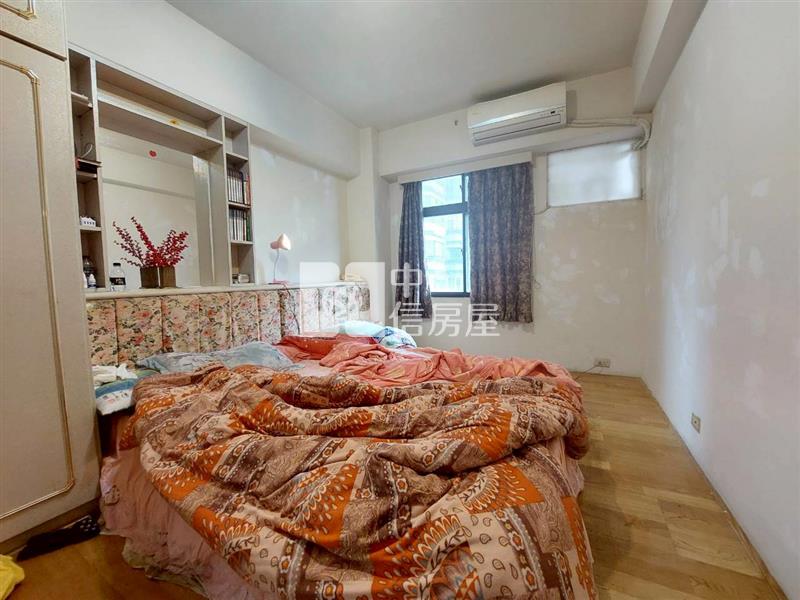 (專)體育園區旁大坪數三房+平車房屋室內格局與周邊環境