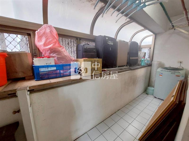 (專)體育園區旁大坪數三房+平車房屋室內格局與周邊環境