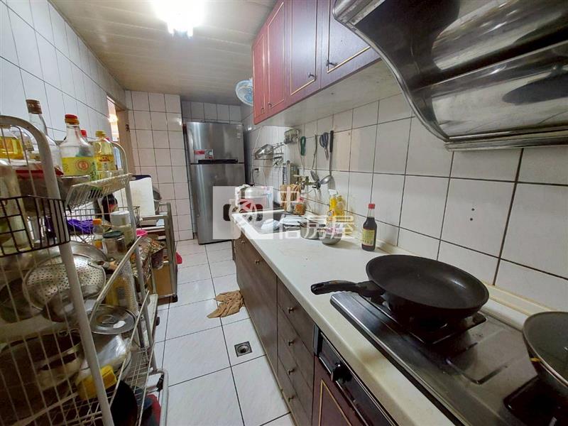 (專)體育園區旁大坪數三房+平車房屋室內格局與周邊環境