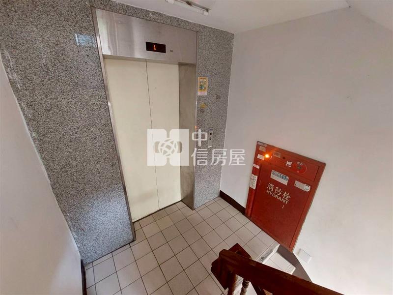 (專)體育園區旁大坪數三房+平車房屋室內格局與周邊環境