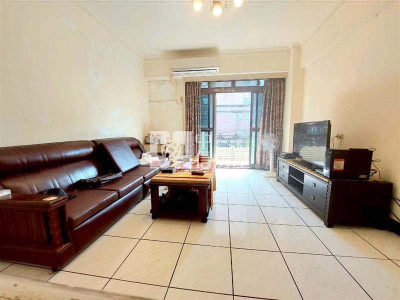 (專)體育園區旁大坪數三房+平車房屋室內格局與周邊環境