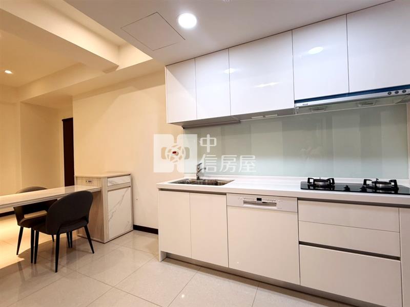 【新世紀】A18新大代代木二房車房屋室內格局與周邊環境