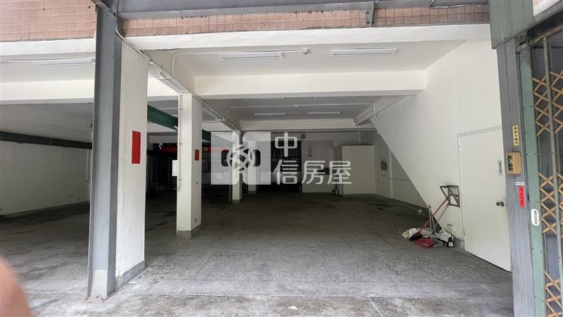 龜山區龍校街~邊間大面寬~廠房房屋室內格局與周邊環境