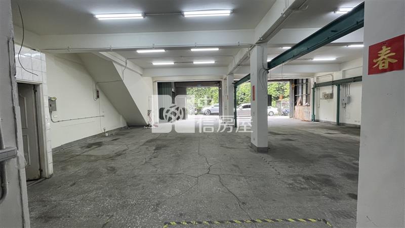龜山區龍校街~邊間大面寬~廠房房屋室內格局與周邊環境
