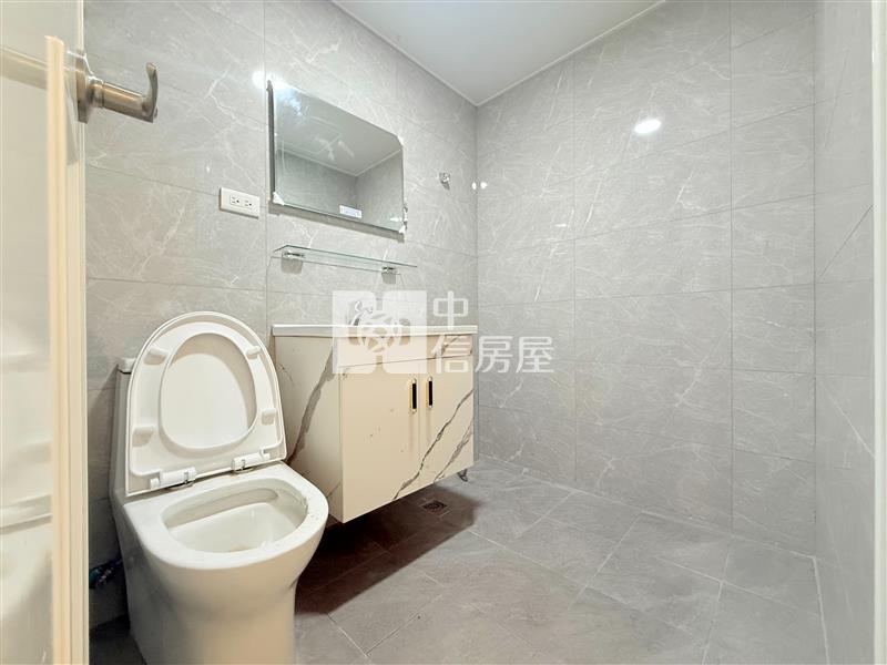 一中商圈京揚新悅美三房房屋室內格局與周邊環境