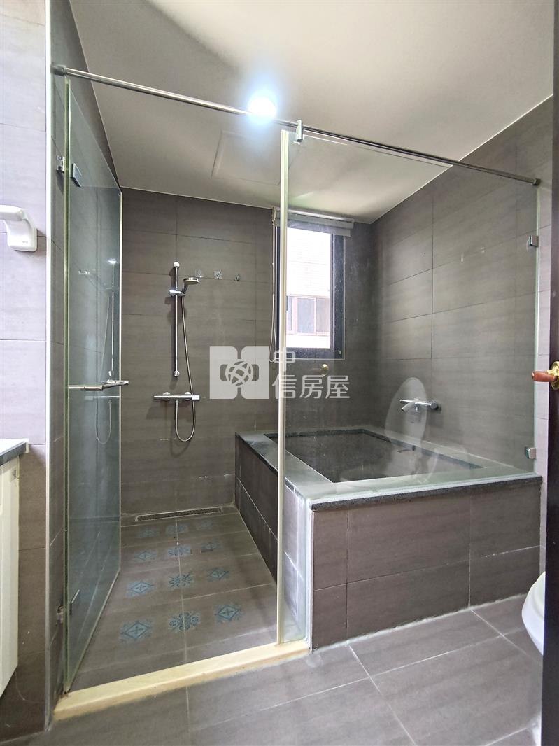 A19捷運MRT大3房+雙車位房屋室內格局與周邊環境