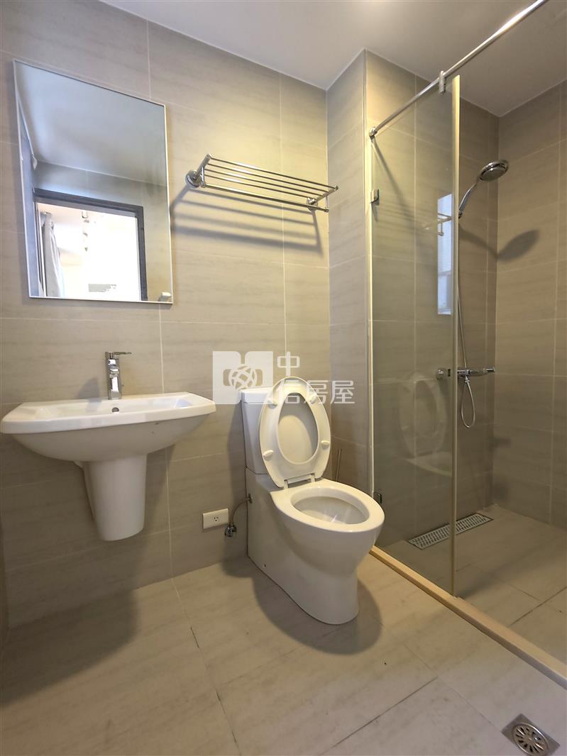 A19捷運MRT大3房+雙車位房屋室內格局與周邊環境