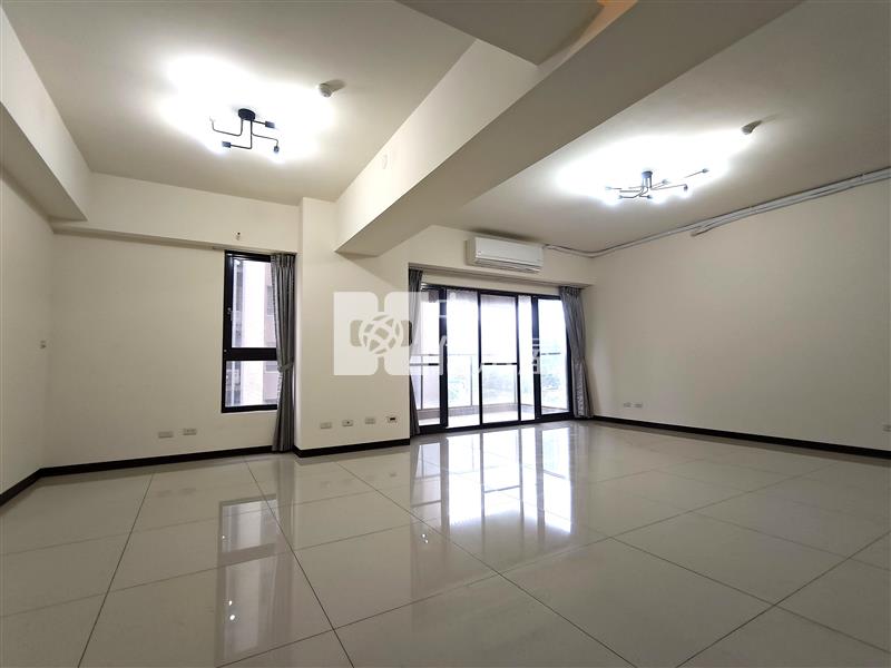 A19捷運MRT大3房+雙車位房屋室內格局與周邊環境