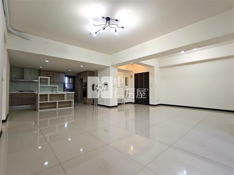 A19捷運MRT大3房+雙車位房屋室內格局與周邊環境