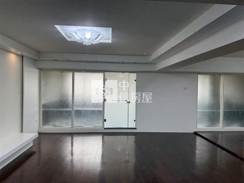 新雪梨華廈房屋室內格局與周邊環境