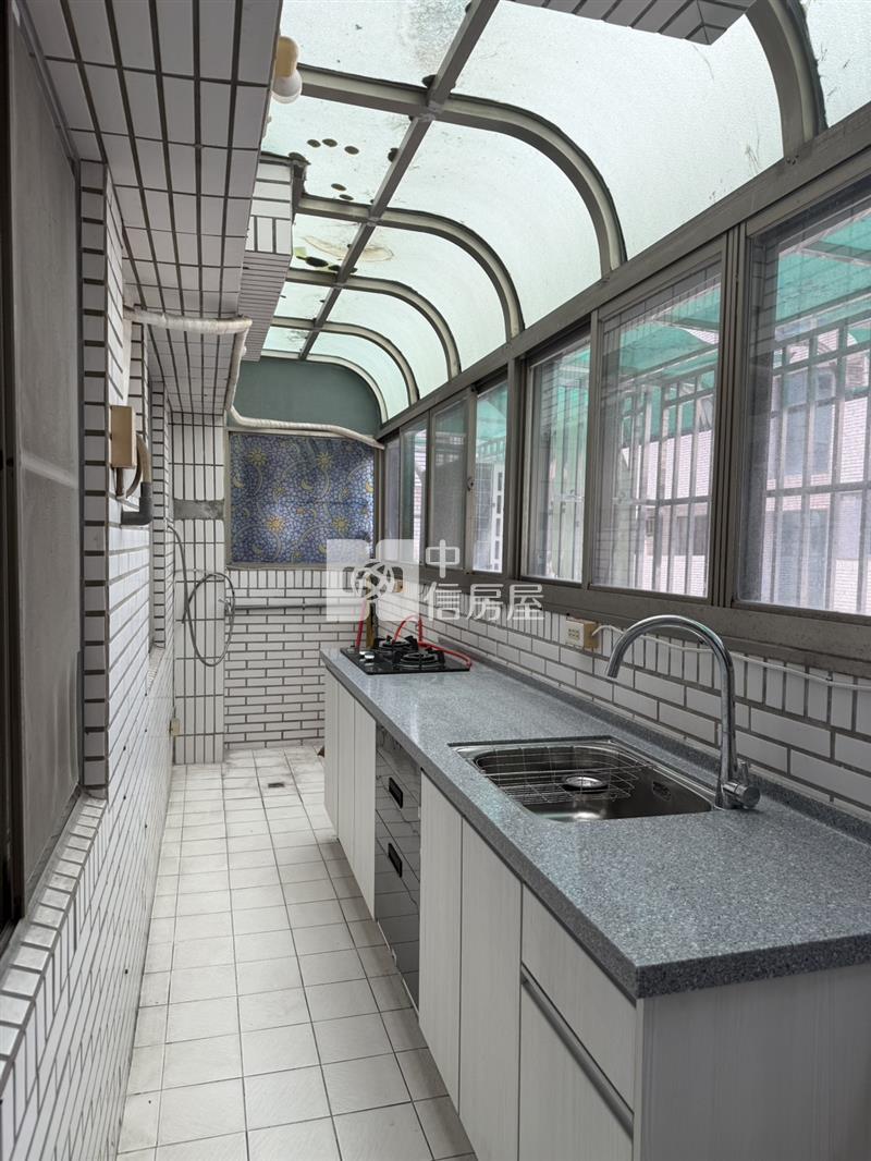 新雪梨華廈房屋室內格局與周邊環境