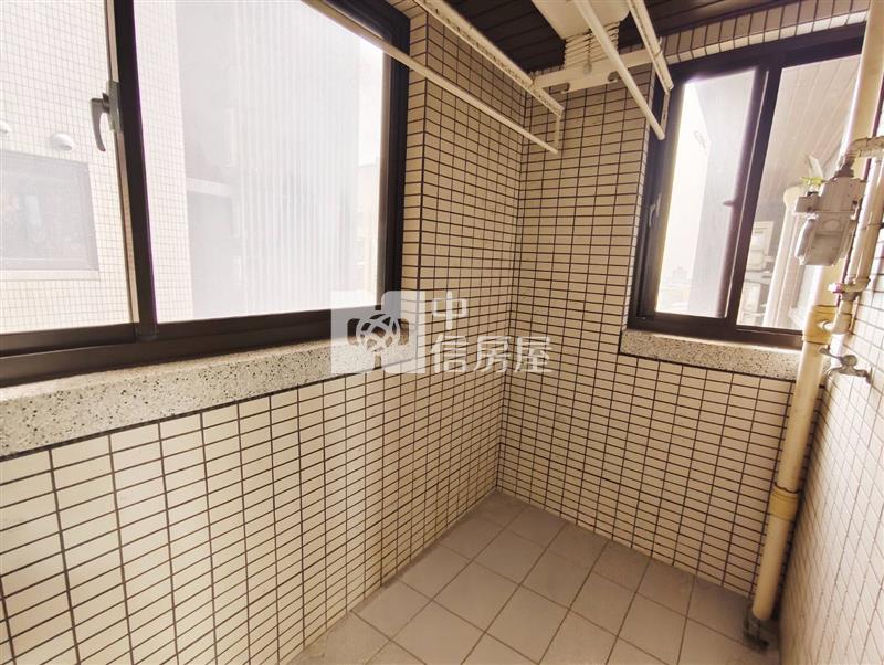 大溪埔頂浪漫景觀3+1房雙車位房屋室內格局與周邊環境