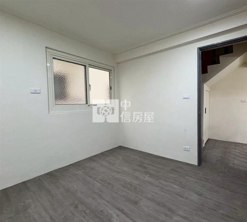 楊梅瑞梅國小旁透天房屋室內格局與周邊環境