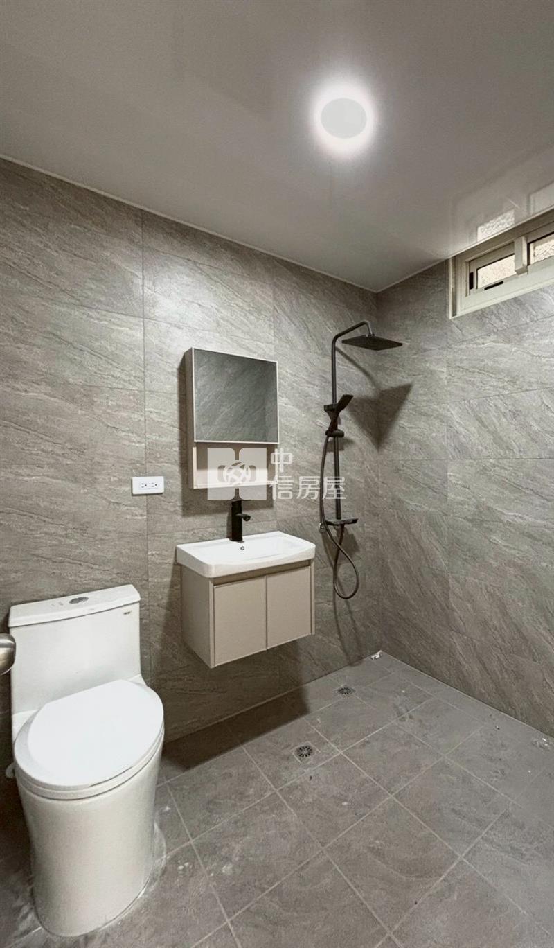 楊梅瑞梅國小旁透天房屋室內格局與周邊環境