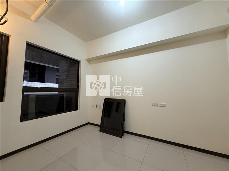 【神馬】專任【亞昕喜徠登】高鐵站前1+1房房屋室內格局與周邊環境