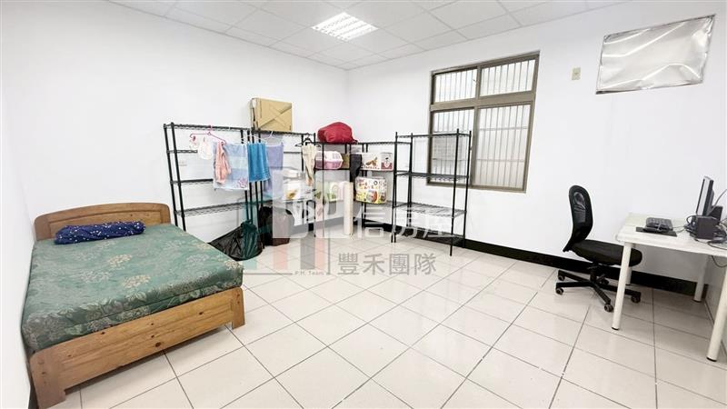 【豐禾】(專)信義國小旁稀有透天店面房屋室內格局與周邊環境