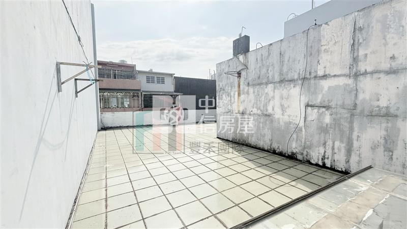 【豐禾】(專)信義國小旁稀有透天店面房屋室內格局與周邊環境