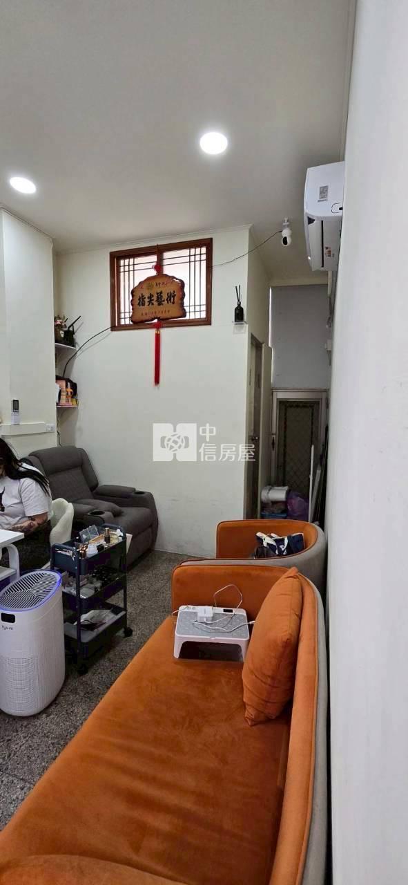 斗六鎮東路美3房+小店面房屋室內格局與周邊環境