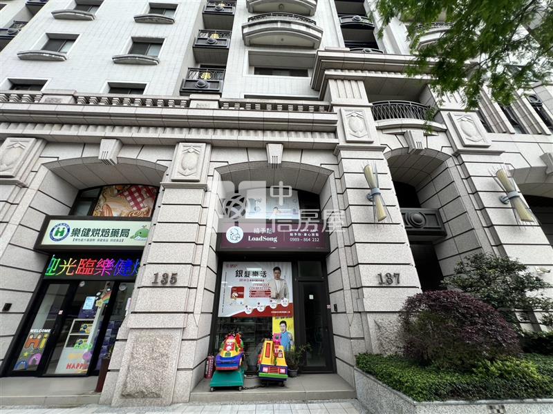 鼎藏大硯店面美妝釋出房屋室內格局與周邊環境