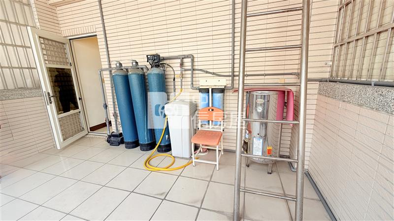 萬丹市中心雙車別墅房屋室內格局與周邊環境