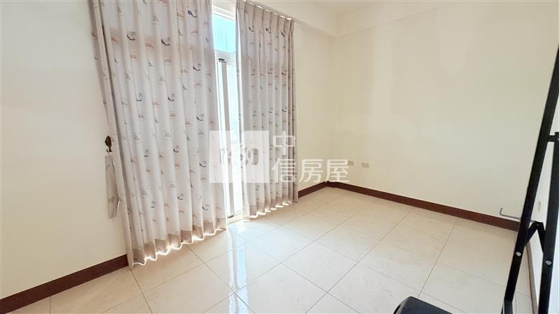 萬丹市中心雙車別墅房屋室內格局與周邊環境