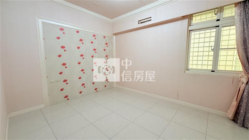 萬丹市中心雙車別墅房屋室內格局與周邊環境