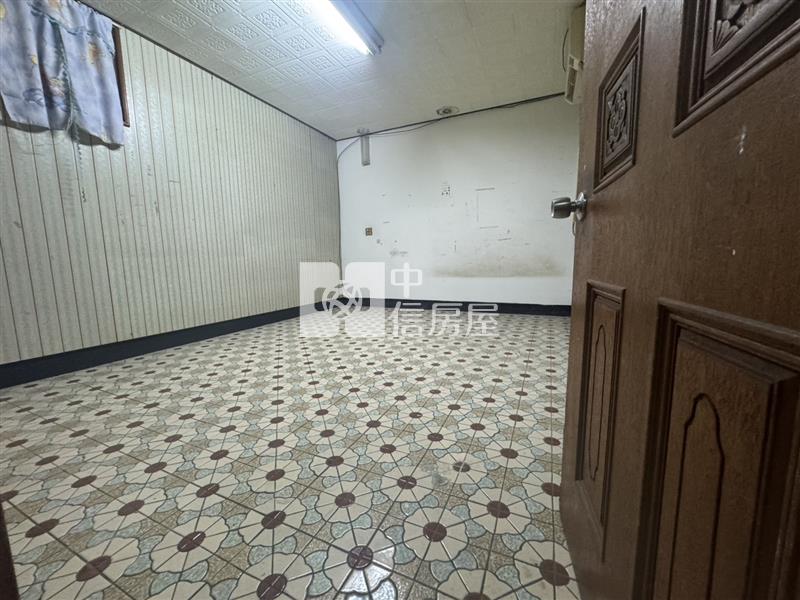 中平國小大地坪透天房屋室內格局與周邊環境