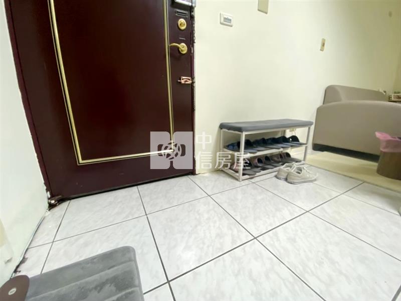 【新世紀】中壢中美大樓大套房房屋室內格局與周邊環境