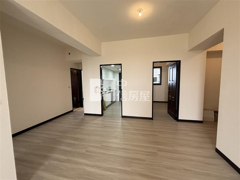 龍岡益展有福全新邊間景觀雙車位房屋室內格局與周邊環境