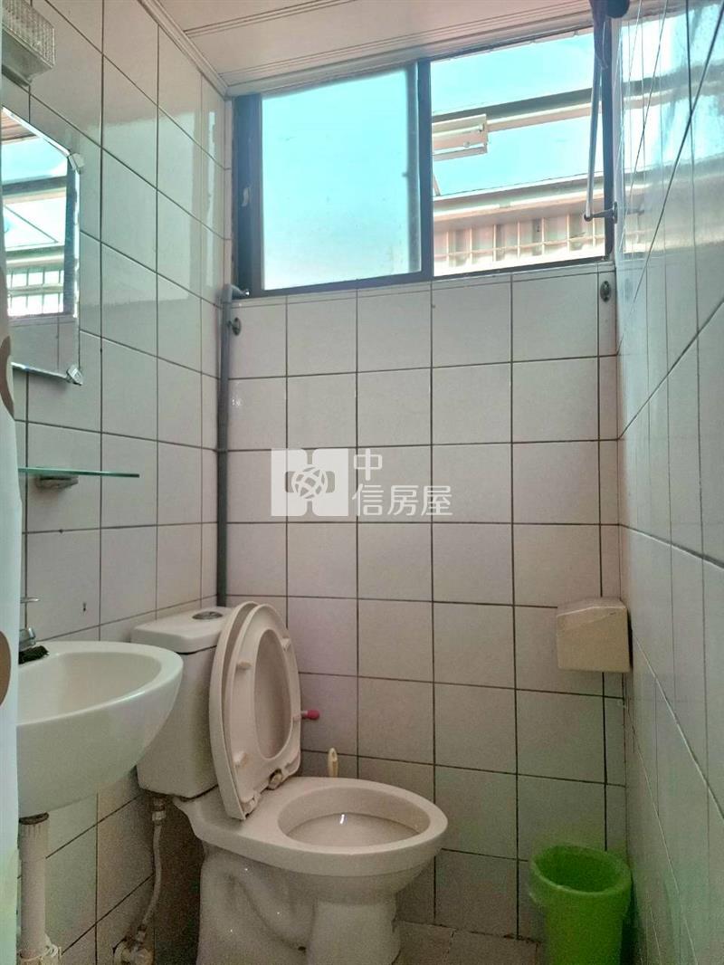 (專)東區超夯1F邊間有庭院套房+車位房屋室內格局與周邊環境