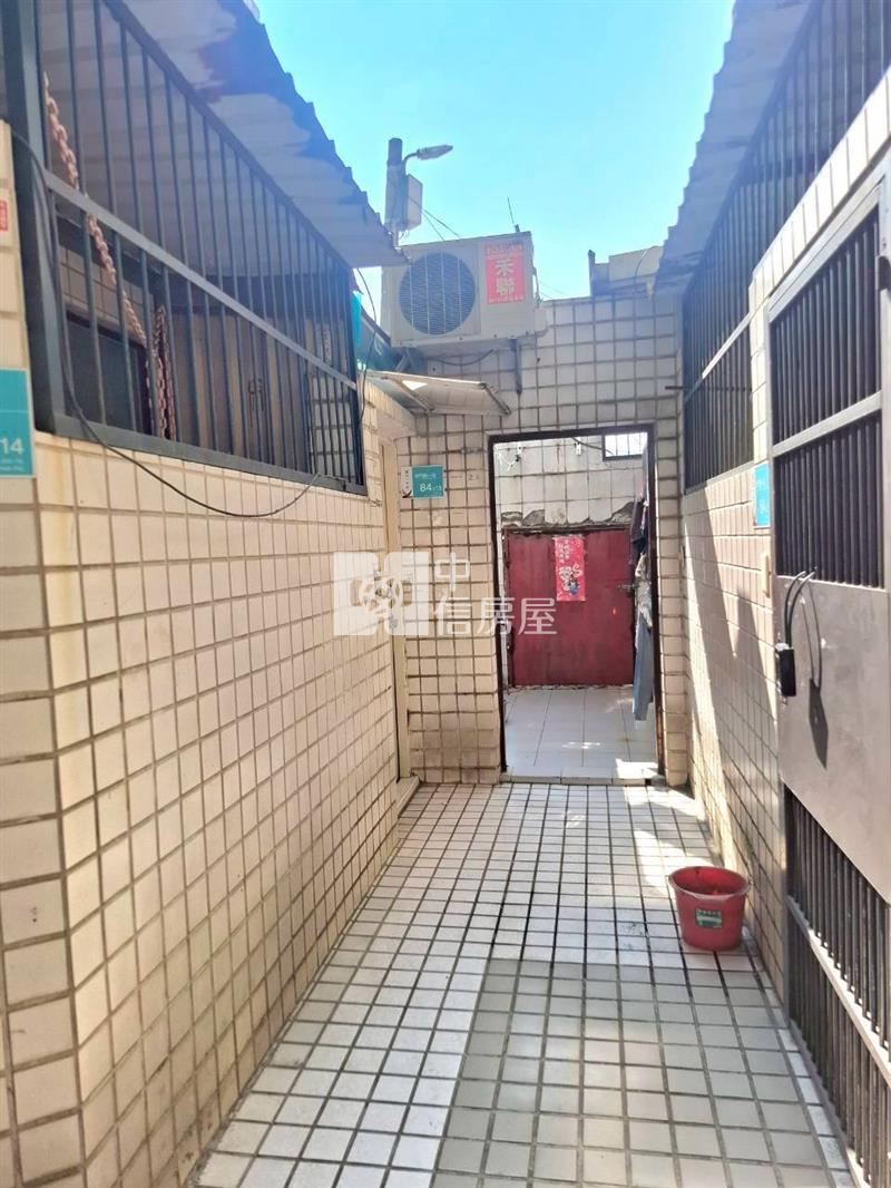 (專)東區超夯1F邊間有庭院套房+車位房屋室內格局與周邊環境