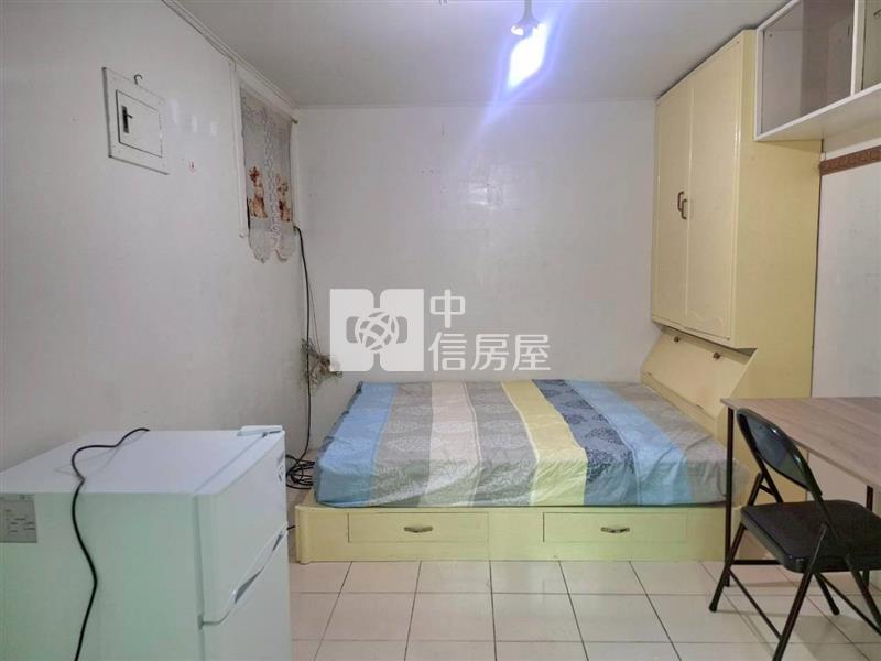 (專)東區超夯1F邊間有庭院套房+車位房屋室內格局與周邊環境